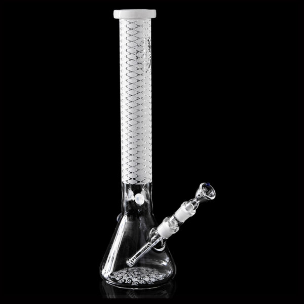 Sandgestrahlte Bong Grid vor schwarzem Hintergrund mit 45cm Höhe und 18,8mm Schliff