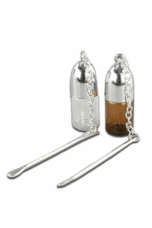 Dosierer-Flaeschchen-mit-Loeffel-snorter