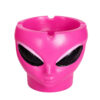 Alien Aschenbecher aus Kunstharz im pinken Design.