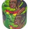 Reggae Grinder Motiv 1 – Ø40 mm, 4-teilig aus Zink mit Pollinator-Sieb, Schaber & buntem Design