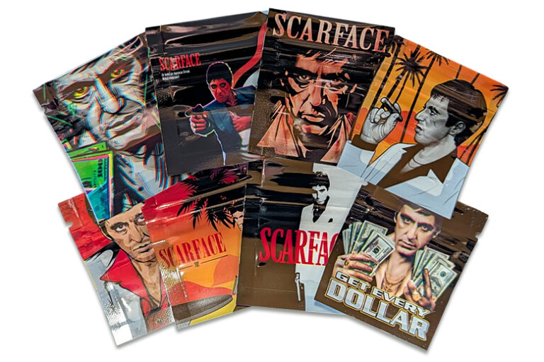 Mehrfarbige Cali Bags „Money Hustle“ – 5×6 cm mit Retro-Druckmotiven