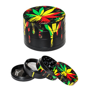 Schwarzer Grinder mit Hanfblatt-Motiv in Rot, Gelb und Grün, geschlossen und in seine vier Teile zerlegt