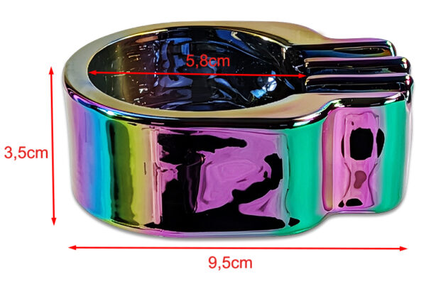 Maße des Rainbow-Glas-Aschenbechers in Totenkopfform