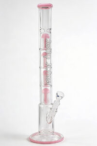 Bong „Pink Poppet“ aus Glas mit pinken Details, 58cm hoch, freigestellt auf weißem Hintergrund