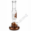 Seitliche Ansicht der Bong mit Hanfblatt Copperleaf 31cm aus 4mm Borosilikatglas mit Kupfer-Hanfblatt