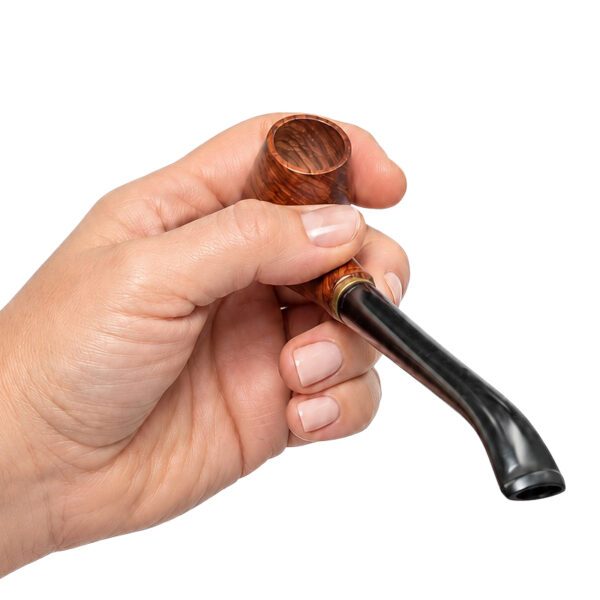 Gebogene Holzpfeife 16cm komplett aus Holz – Größenansicht in der Hand